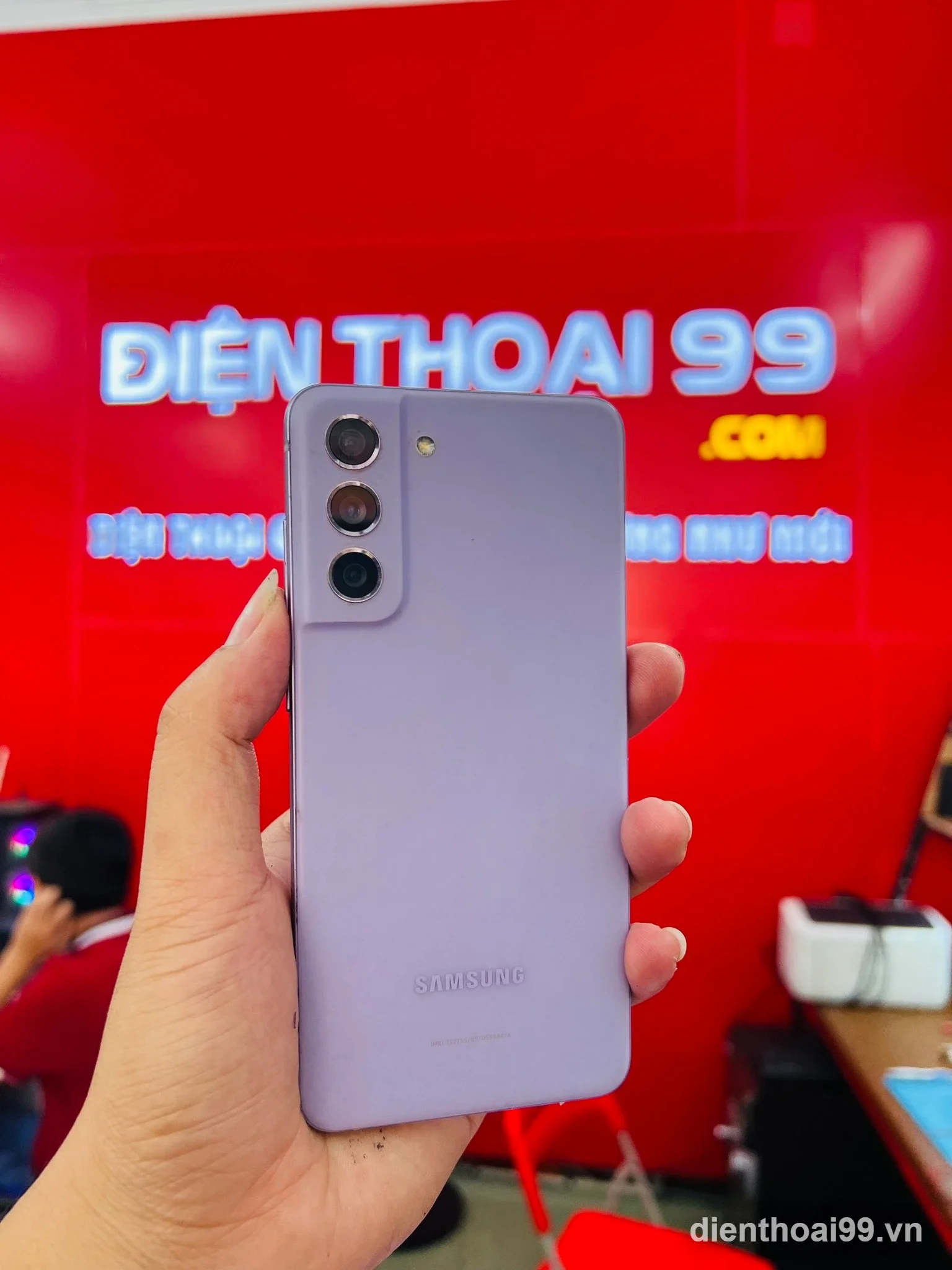 Samsung Galaxy S21 FE màu tím chính hãng tại Điện Thoại 99 Đà Nẵng