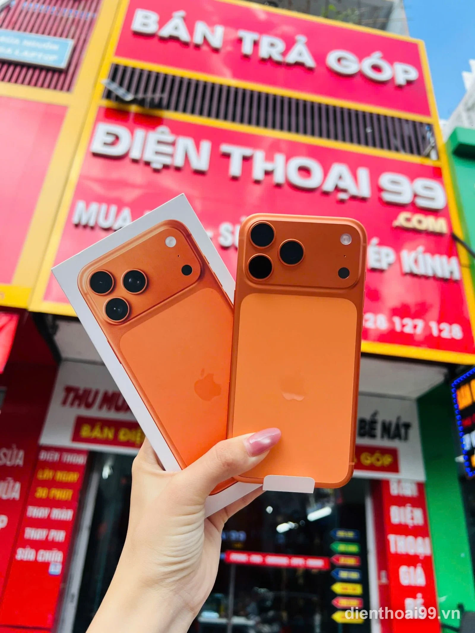 iPhone 16 Pro Max màu cam cũ tại Đà Nẵng