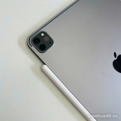 Máy tính bảng Apple iPad Pro màu bạc kèm bút Apple Pencil chính hãng tại Điện Thoại 99 Đà Nẵng.