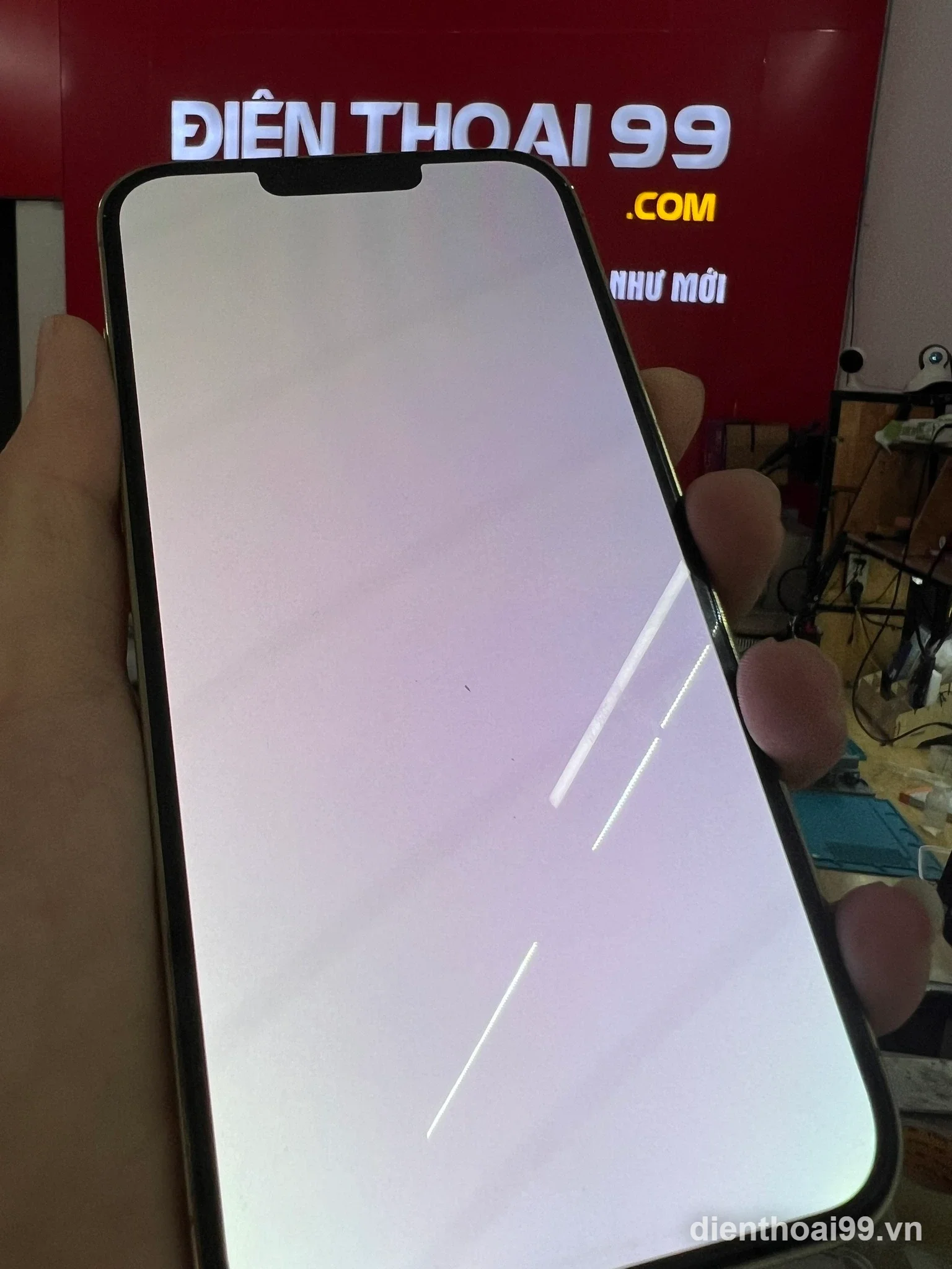 Thay màn hình HONOR 200 Pro Nhanh Chỉ 30 Phút, Giá Rẻ