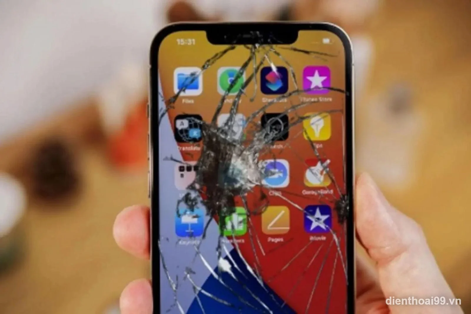 Thay màn hình iPhone 15 Pro Max tại Điện Thoại 99 Đà Nẵng